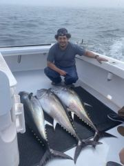 yellowfin-tuna-cape-cod-sportfishing-2023-guy