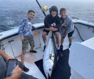 predatuna-sportfishing-cape-cod-2022-7-tuna